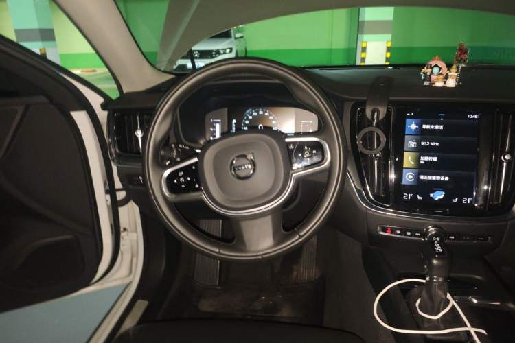 Used Volvo S60 2020 T4 Zhiyi Luxury Edition Steering Wheel