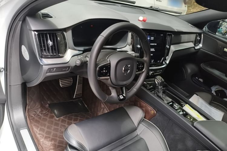 Used Volvo S60 2020 T4 Zhiyuan Sport Edition Steering Wheel