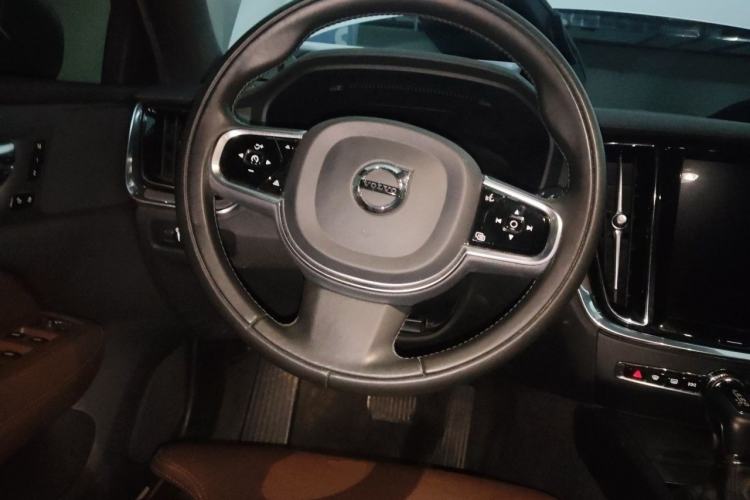Used Volvo S60 2020 T4 Zhiyuan Luxury Edition Steering Wheel