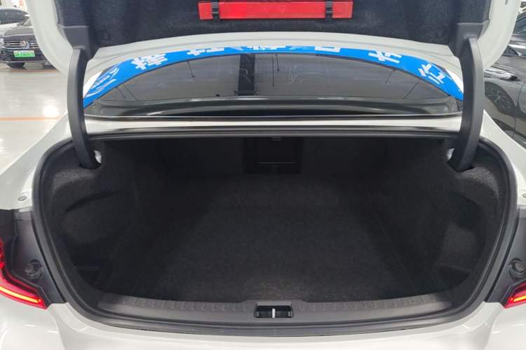 Used Volvo S60 2020 T4 Zhiyi Luxury Edition Trunk