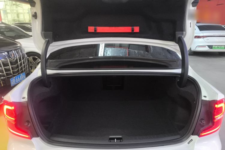Used Volvo S60 2020 T4 Zhiyi Luxury Edition Trunk