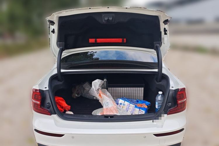Used Volvo S60 2020 T4 Zhiyuan Luxury Edition Trunk