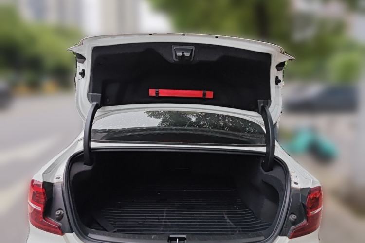 Used Volvo S60 2020 T4 Zhiyi Luxury Edition Trunk