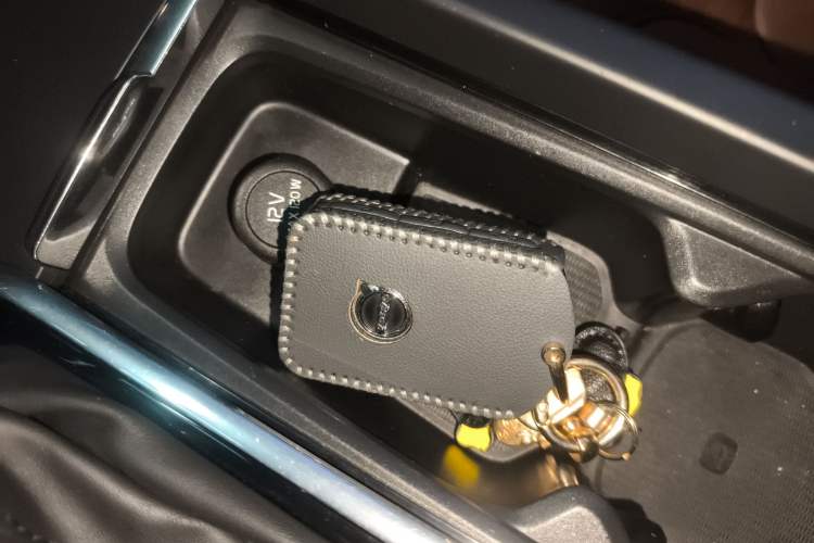 Used Volvo S60 2020 T4 Zhiyi Luxury Edition Vehicle Key