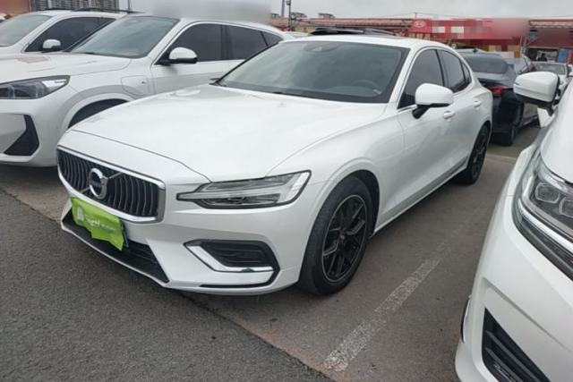 Used Volvo S60 2020 T4 Zhiyi Luxury Edition