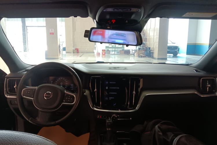Used Volvo S60 2021 T4 Zhiyi Luxury Edition Center Console