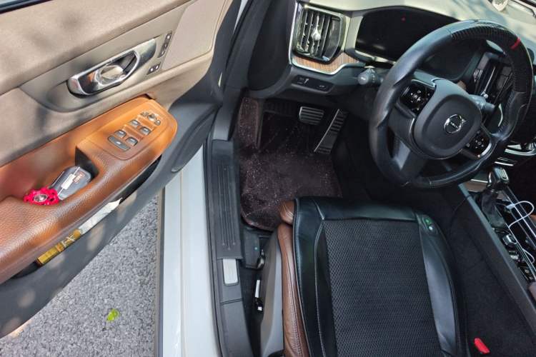 Used Volvo S60 2021 T4 Zhiyuan Luxury Edition Driver Seat