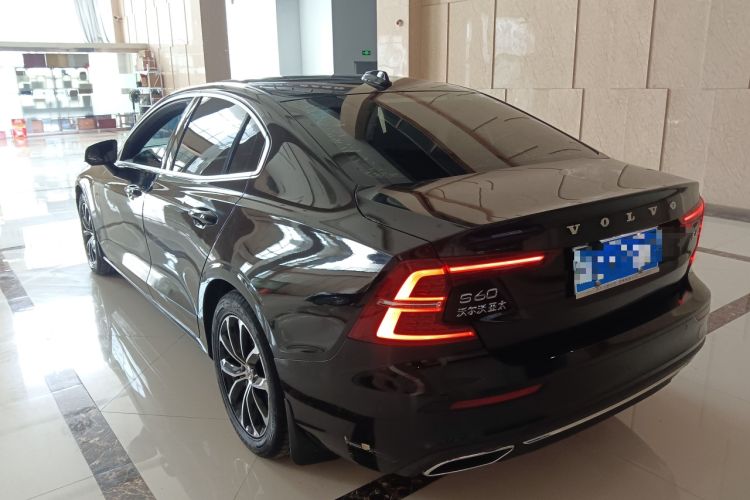 Used Volvo S60 2021 T4 Zhiyi Luxury Edition Exterior 2