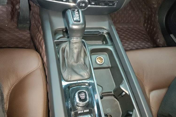 Used Volvo S60 2021 T4 Zhiyi Luxury Edition Gear Lever