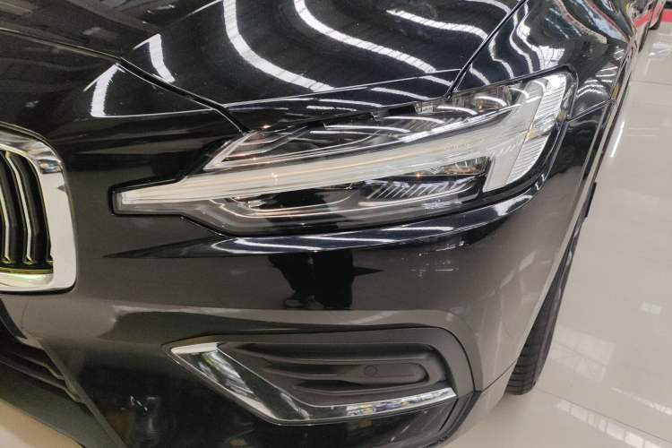 Used Volvo S60 2021 T4 Zhiyi Luxury Edition Left Front Headlight