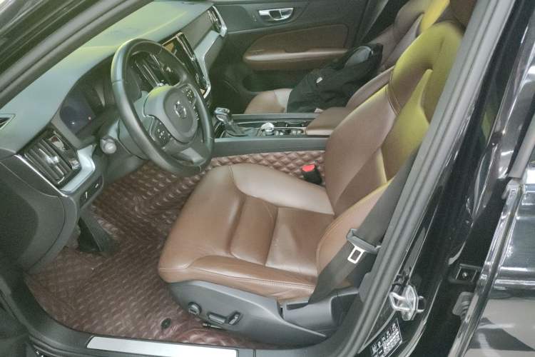 Used Volvo S60 2021 T4 Zhiyi Luxury Edition Left Front Seat