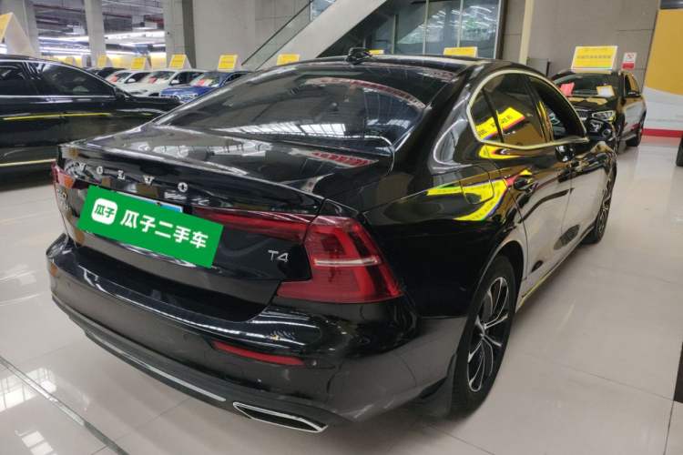 Used Volvo S60 2021 T4 Zhiyi Luxury Edition Rear Right 45 Deg