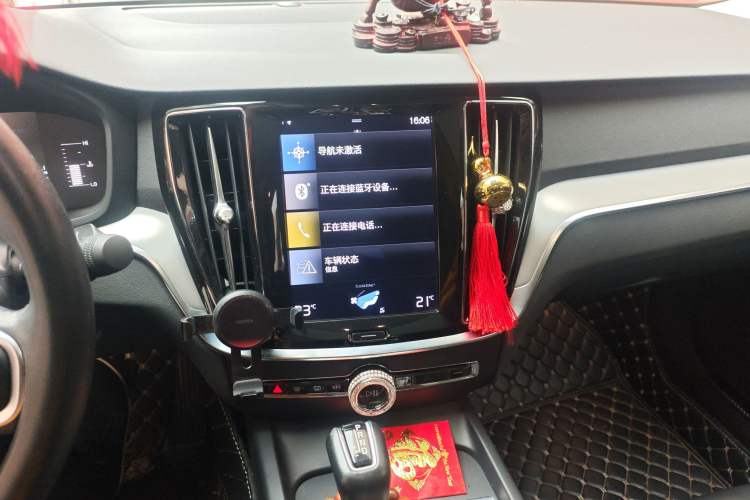 Used Volvo S60 2021 T4 Zhiyi Luxury Edition Audio And AC Panel