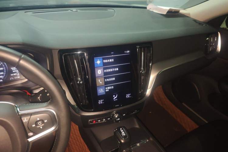 Used Volvo S60 2021 T4 Zhiyi Luxury Edition Audio And AC Panel