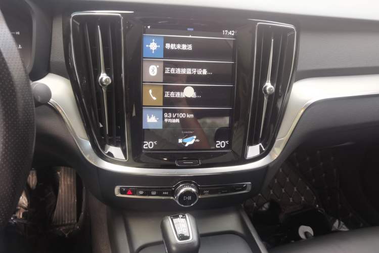 Used Volvo S60 2021 T4 Zhiyi Luxury Edition Audio And AC Panel