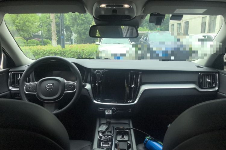 Used Volvo S60 2021 T4 Zhiyi Luxury Edition Center Console