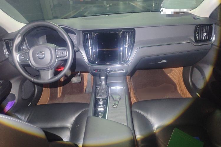 Used Volvo S60 2021 T4 Zhiyi Luxury Edition Center Console
