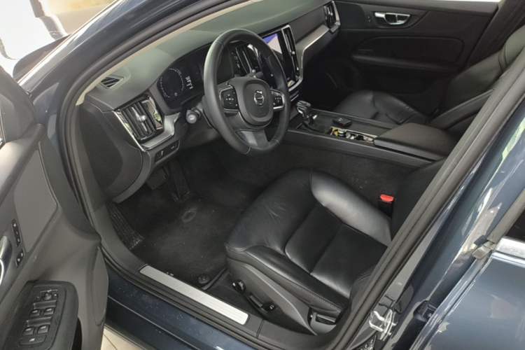 Used Volvo S60 2021 T4 Zhiyi Luxury Edition Driver Seat