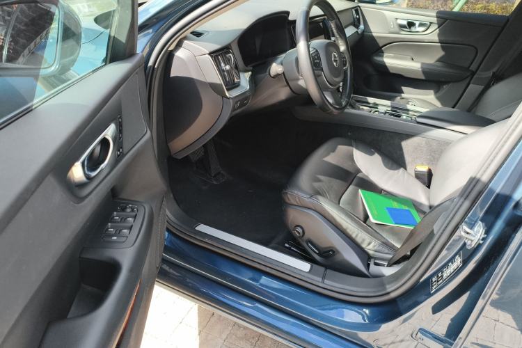 Used Volvo S60 2021 T4 Zhiyi Luxury Edition Driver Seat