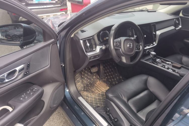 Used Volvo S60 2021 T4 Zhiyi Luxury Edition Driver Seat