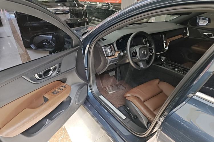 Used Volvo S60 2021 T4 Zhiyuan Luxury Edition Driver Seat