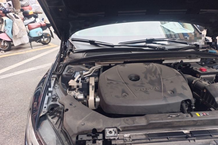 Used Volvo S60 2021 T4 Zhiyi Luxury Edition Engine Bay Right