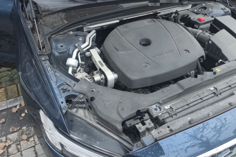 Used Volvo S60 2021 T4 Zhiyi Luxury Edition Engine Bay Right