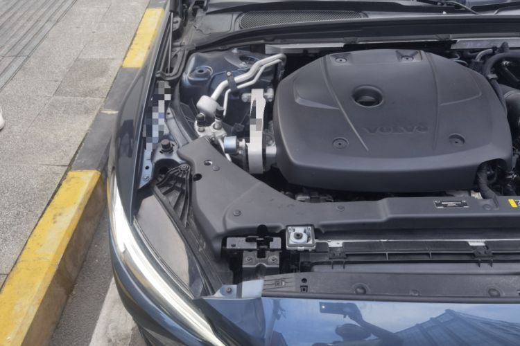 Used Volvo S60 2021 T4 Zhiyi Luxury Edition Engine Bay Right