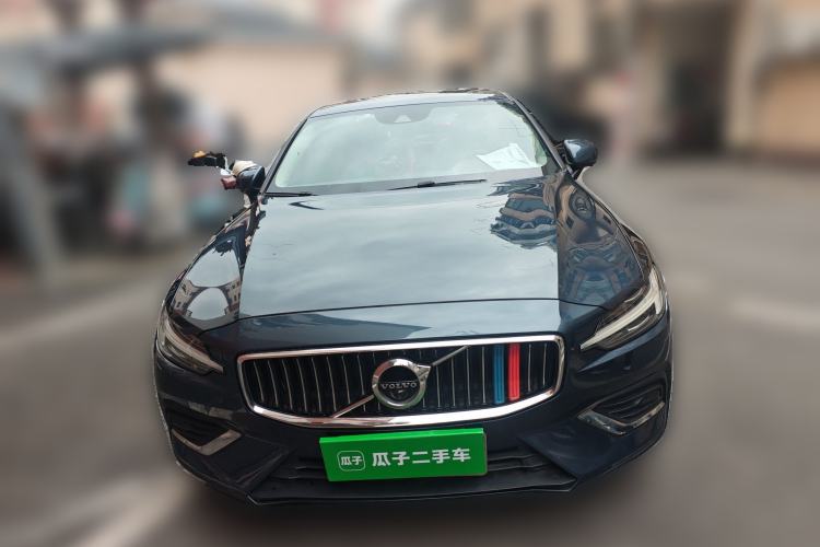 Used Volvo S60 2021 T4 Zhiyi Luxury Edition Front