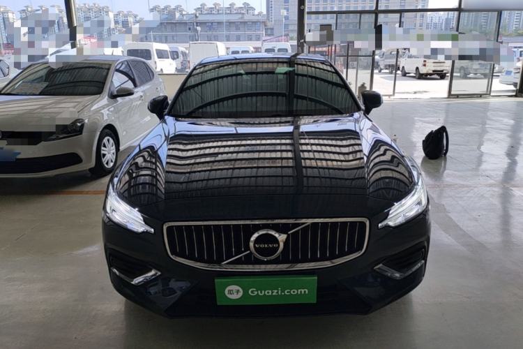 Used Volvo S60 2021 T4 Zhiyi Luxury Edition Front
