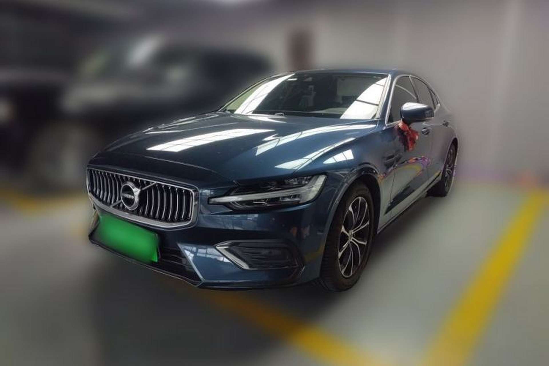 Used Volvo S60 2021 T4 Zhiyi Luxury Edition Front Left 45 Deg