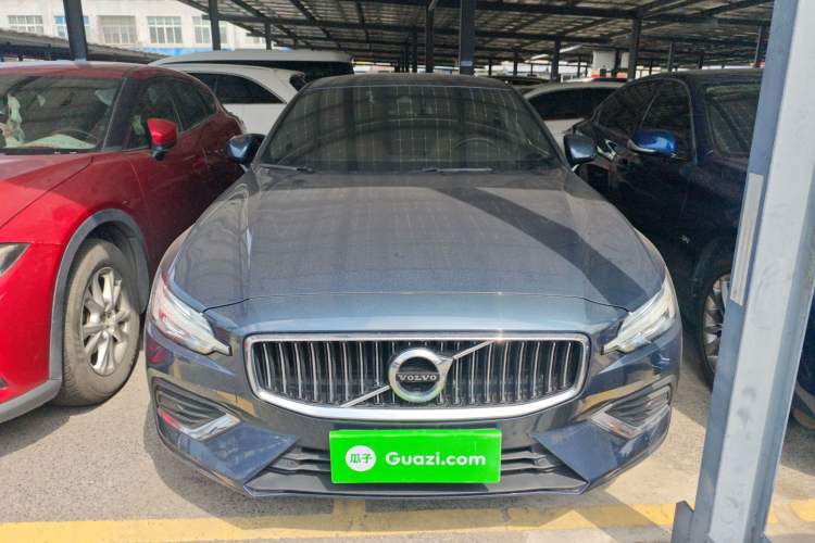 Used Volvo S60 2021 T4 Zhiyi Luxury Edition Front