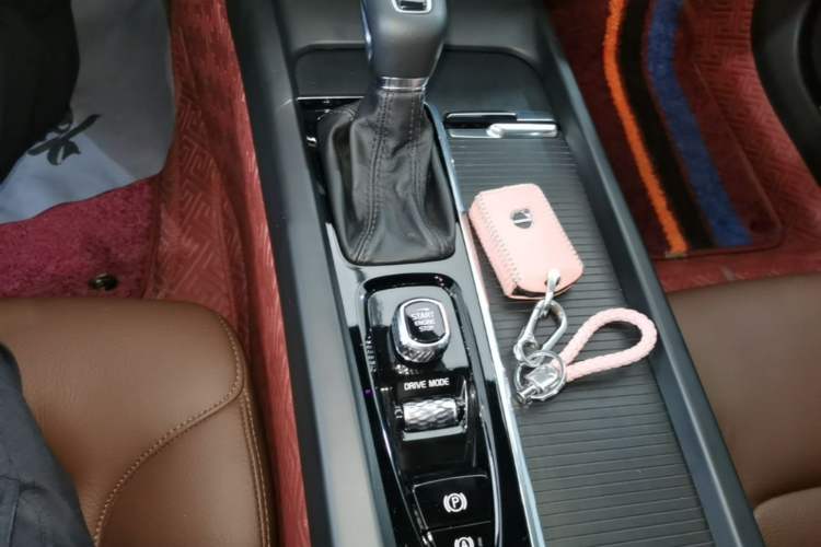 Used Volvo S60 2021 T4 Zhiyi Luxury Edition Gear Lever