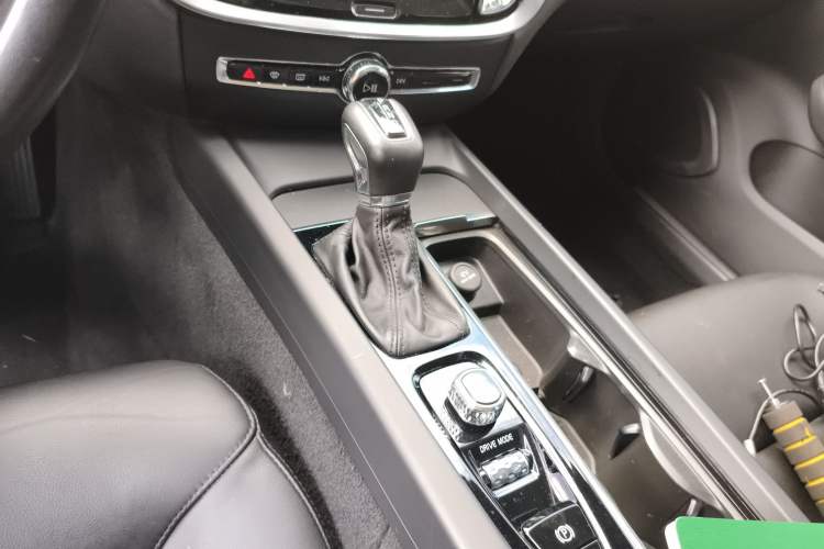Used Volvo S60 2021 T4 Zhiyi Luxury Edition Gear Lever