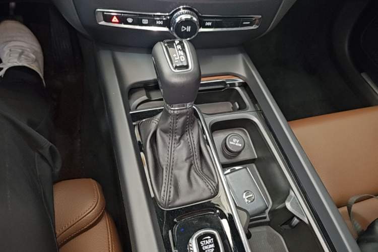 Used Volvo S60 2021 T4 Zhiyuan Luxury Edition Gear Lever