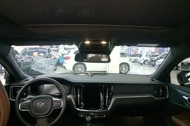 Used Volvo S60 2021 T4 Zhiyi Luxury Edition Headliner