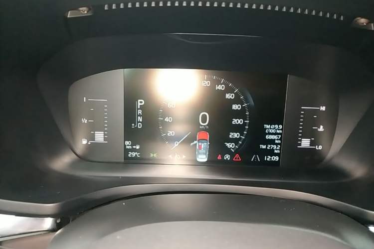 Used Volvo S60 2021 T4 Zhiyi Luxury Edition Instrument Cluster