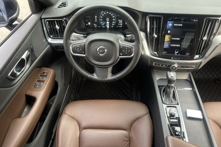 Used Volvo S60 2021 T4 Zhiyi Luxury Edition Interior 12