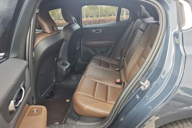 Used Volvo S60 2021 T4 Zhiyi Luxury Edition Interior 2
