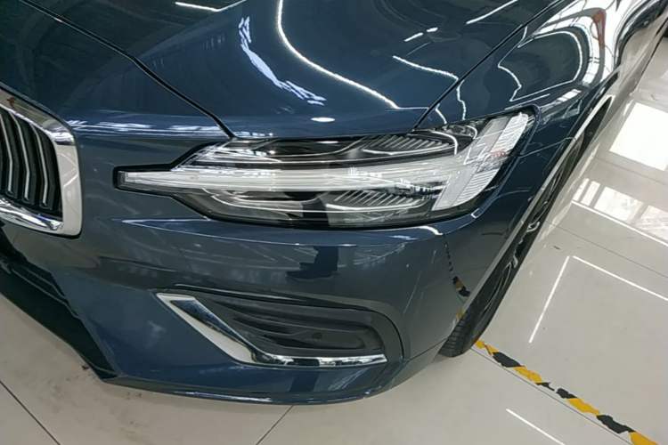 Used Volvo S60 2021 T4 Zhiyi Luxury Edition Left Front Headlight