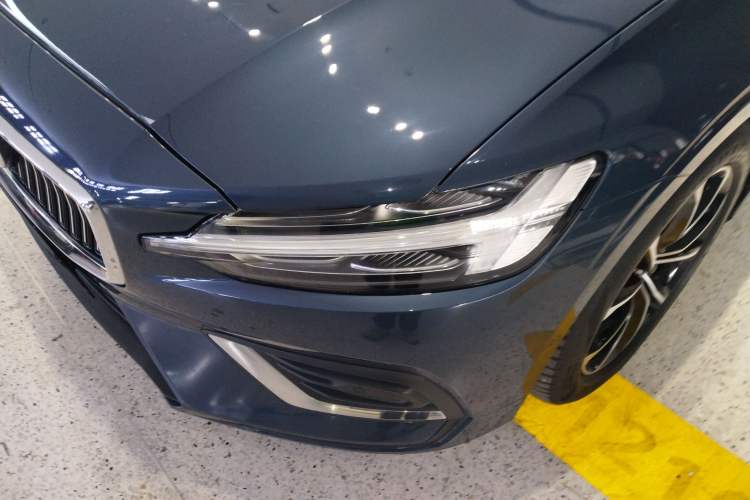 Used Volvo S60 2021 T4 Zhiyi Luxury Edition Left Front Headlight