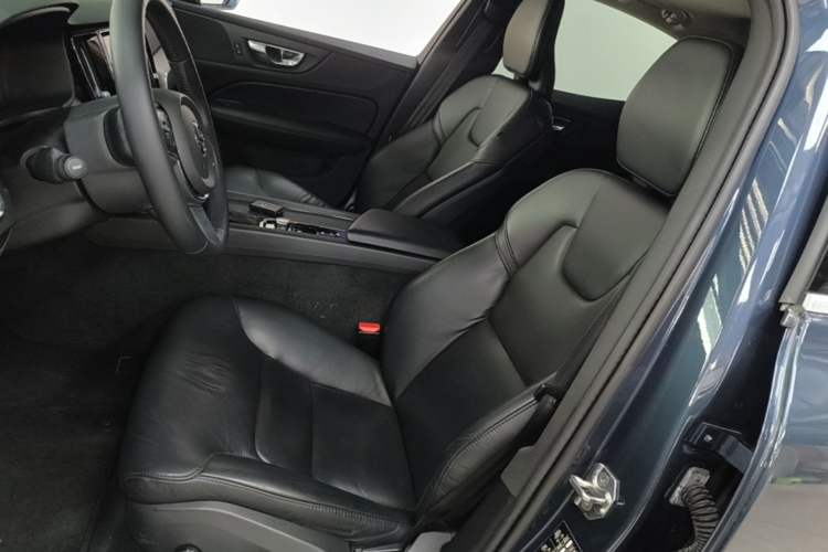 Used Volvo S60 2021 T4 Zhiyi Luxury Edition Left Front Seat