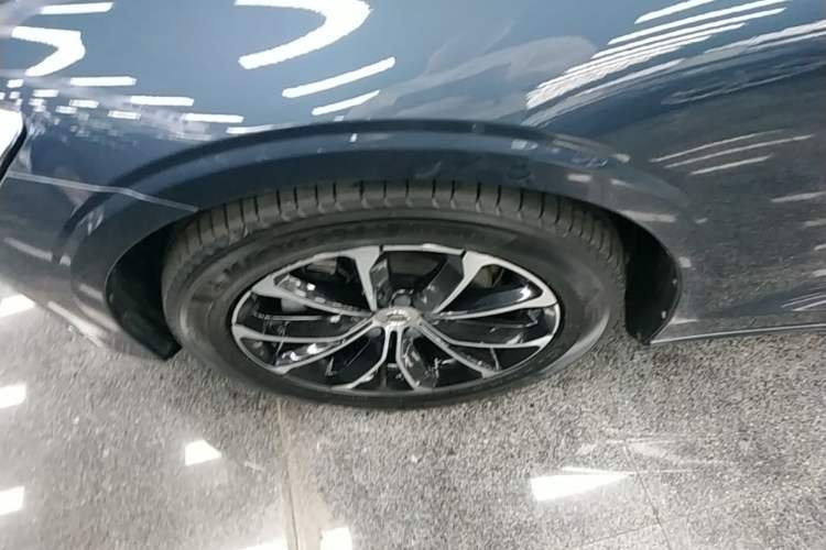 Used Volvo S60 2021 T4 Zhiyi Luxury Edition Left Front Wheel Hub