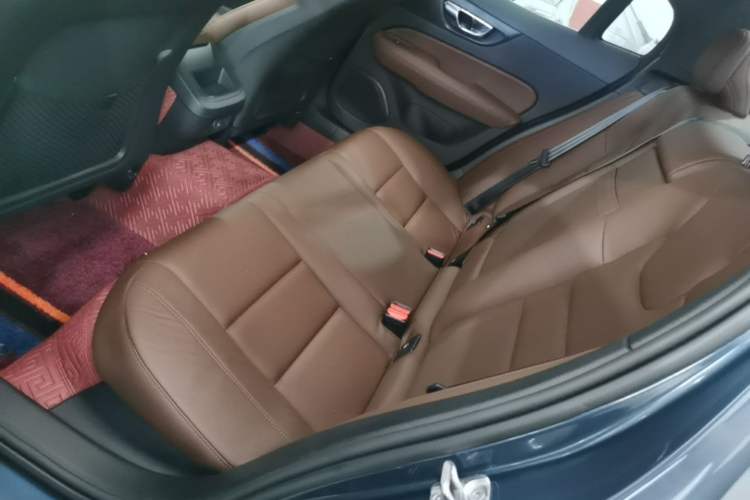 Used Volvo S60 2021 T4 Zhiyi Luxury Edition Left Rear Seat