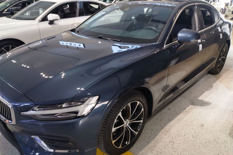 Used Volvo S60 2021 T4 Zhiyi Luxury Edition Left Side