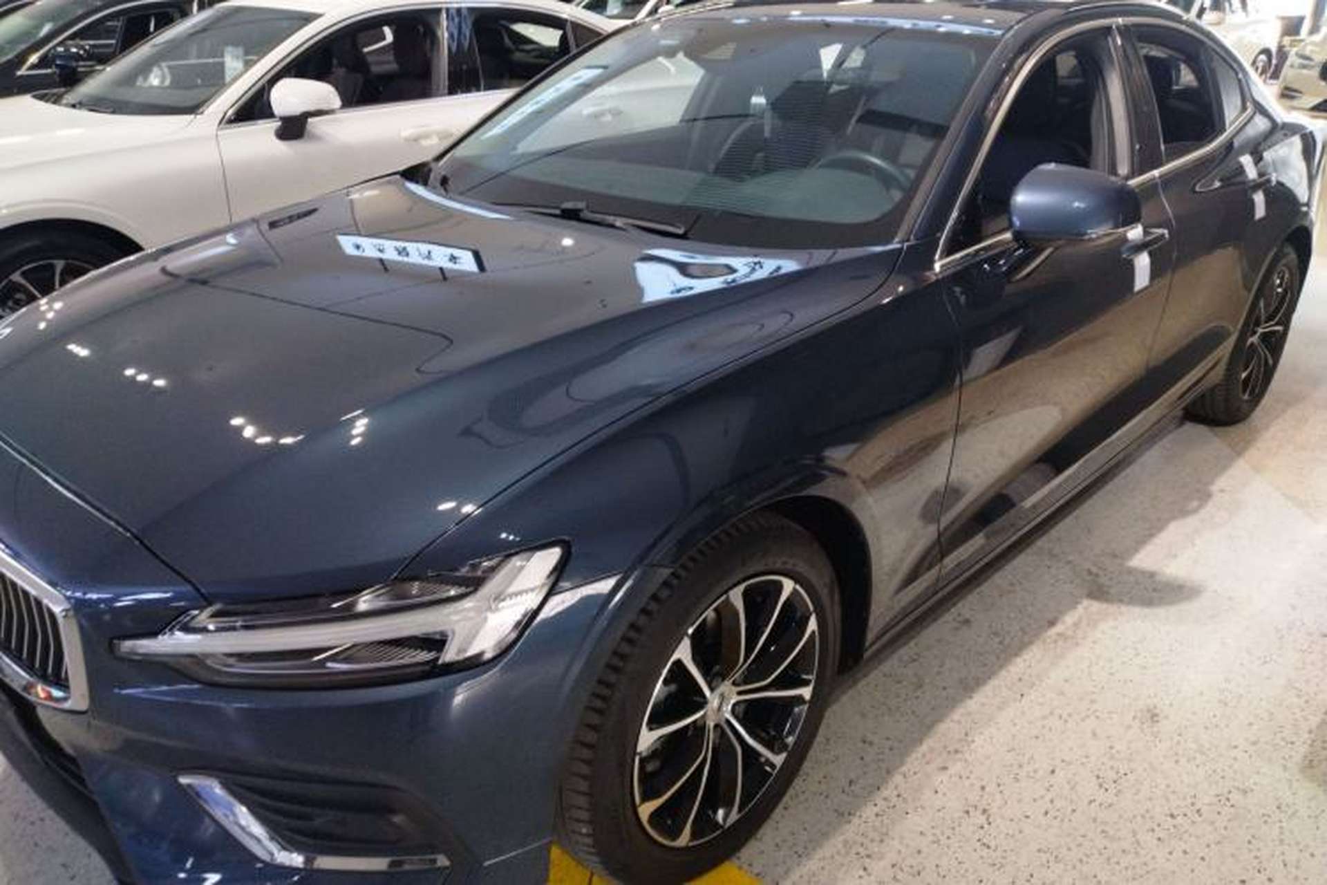 Used Volvo S60 2021 T4 Zhiyi Luxury Edition Left Side