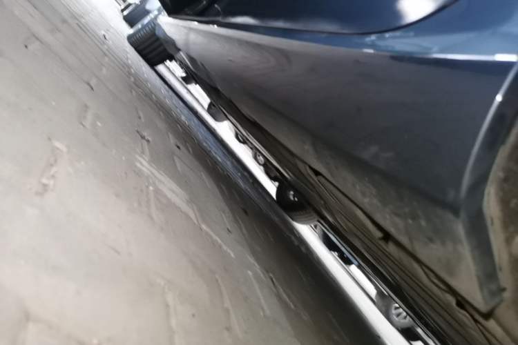 Used Volvo S60 2021 T4 Zhiyi Luxury Edition Left Side Sill