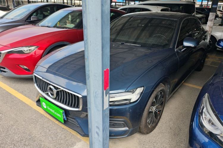 Used Volvo S60 2021 T4 Zhiyi Luxury Edition Guazi used car, China used car export, Used car for sale, Used  cars, Cheapest cars for sale