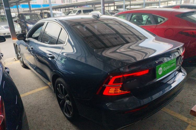 Used Volvo S60 2021 T4 Zhiyi Luxury Edition Rear Left 45 Deg