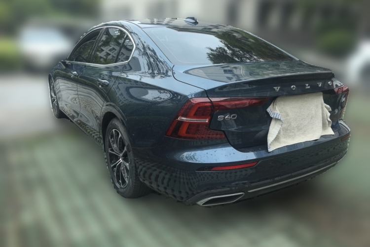 Used Volvo S60 2021 T4 Zhiyi Luxury Edition Rear Left 45 Deg